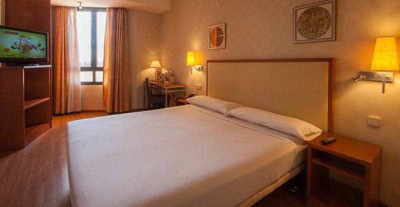 H2 Fuenlabrada Hotell Exteriör bild